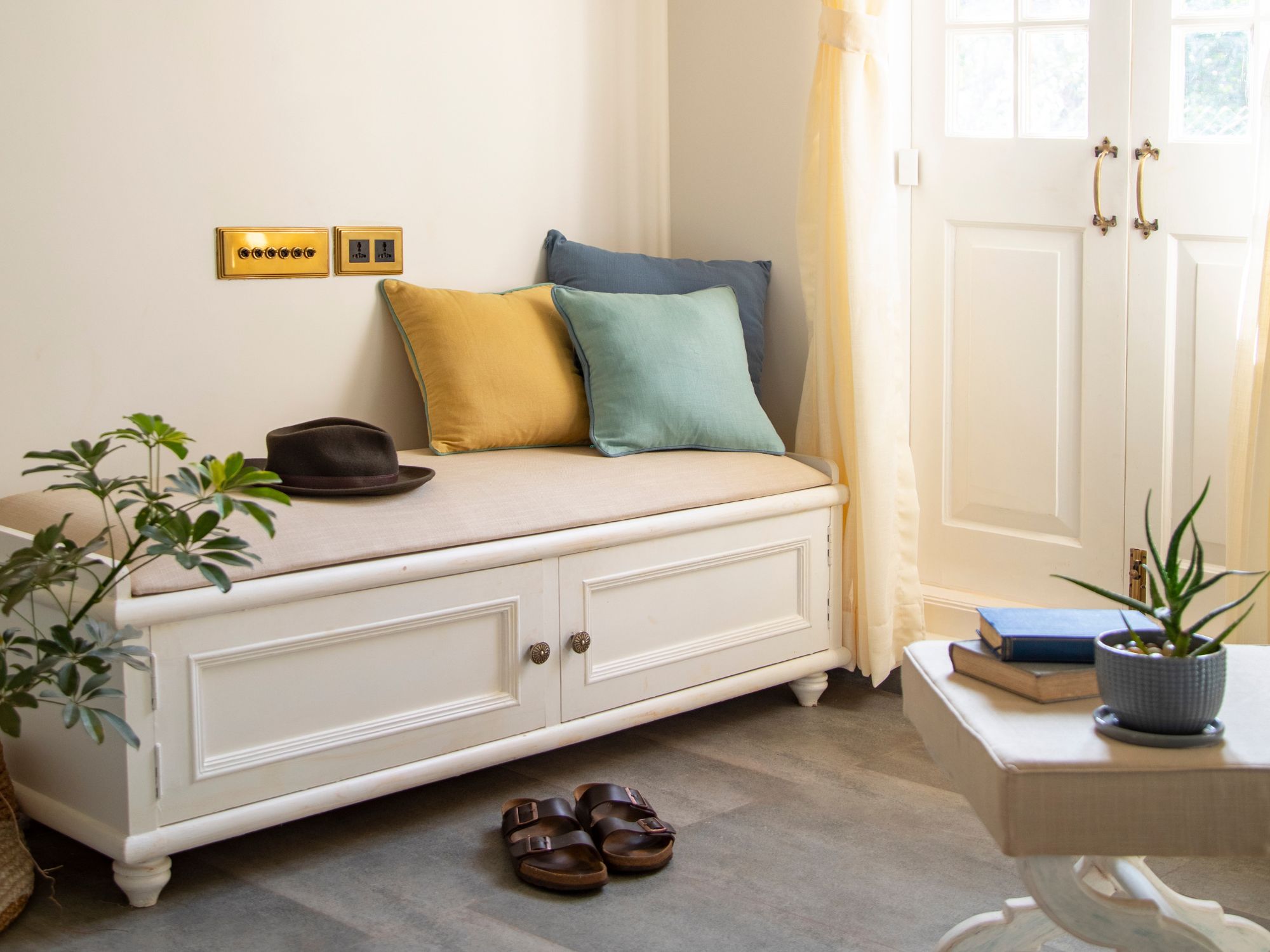 The Art of Color Psychology in Interior Design: Transforming Spaces and Emotions